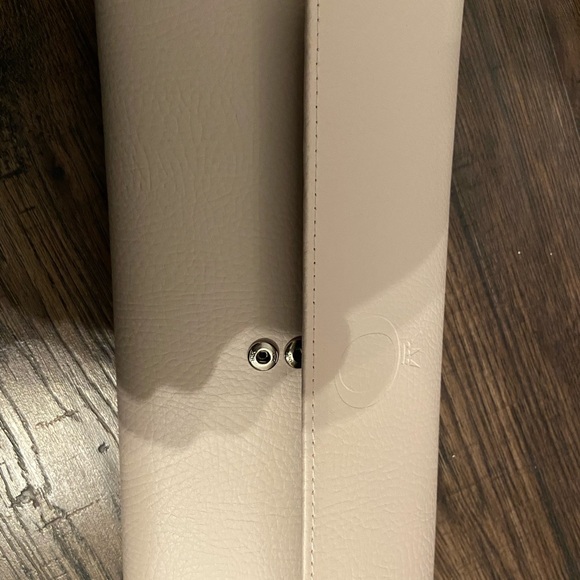 NWOT Pandora Jewellery Case - Picture 2 of 4